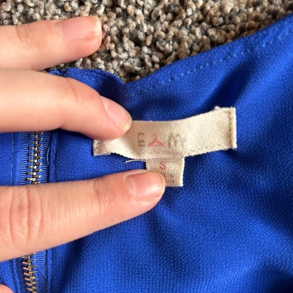 EM Blue Dressy Ruffle Sleeve Top Size Small - Picture 3 of 3